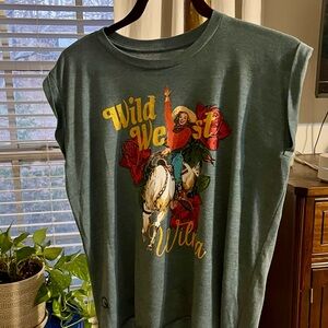 Rodeo Quincy Wild West Wilma Graphic Tee Medium Western Cowgirl